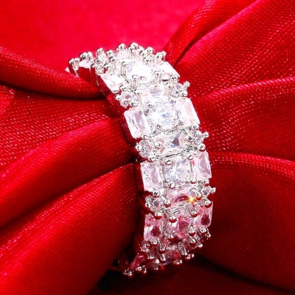 🎀 Fashion Dainty Gems Full Around Zircon Luxury Eternity Rings for Women… - Picture 3 of 9